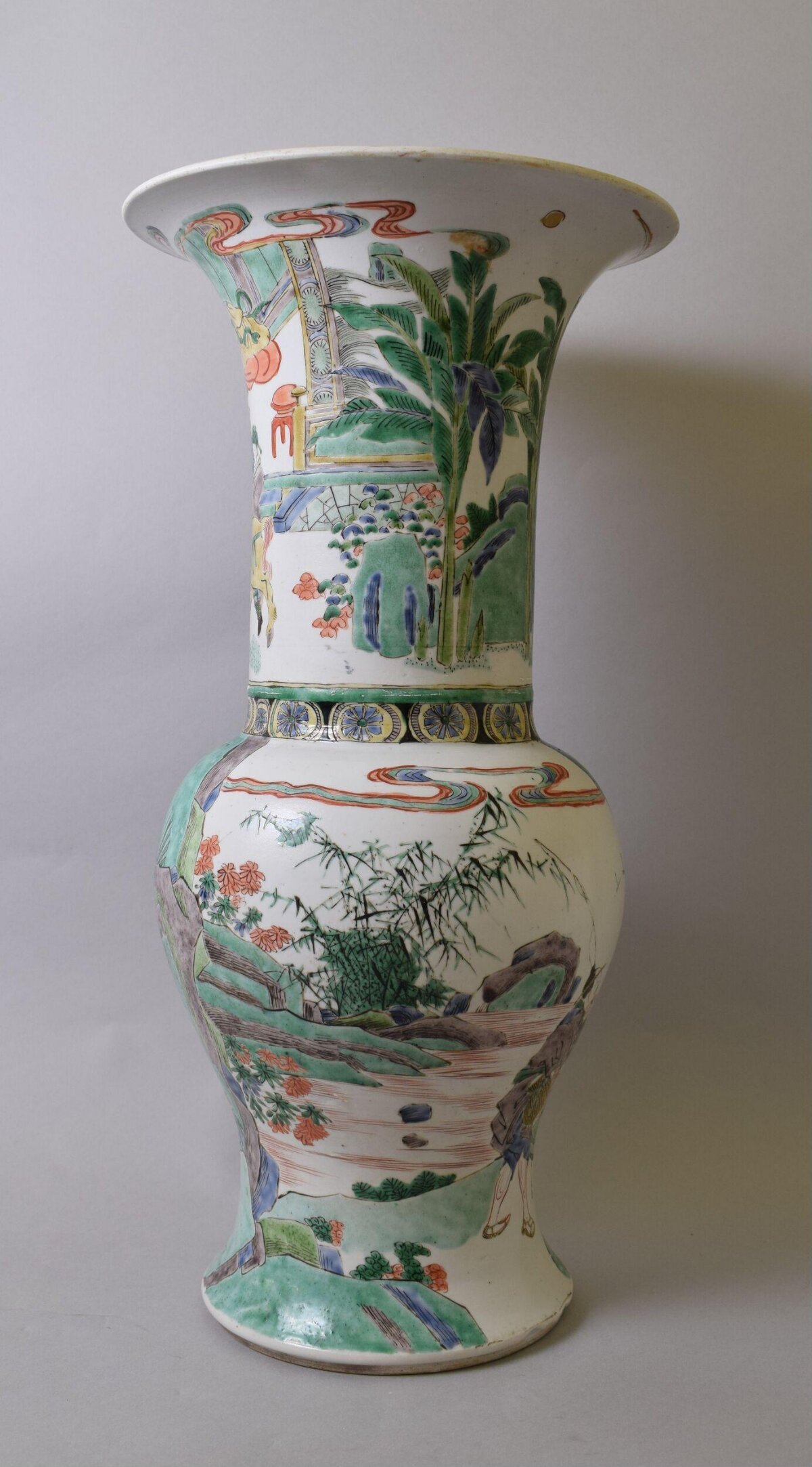 Ancient Chinese Wucai Porcelain Vase