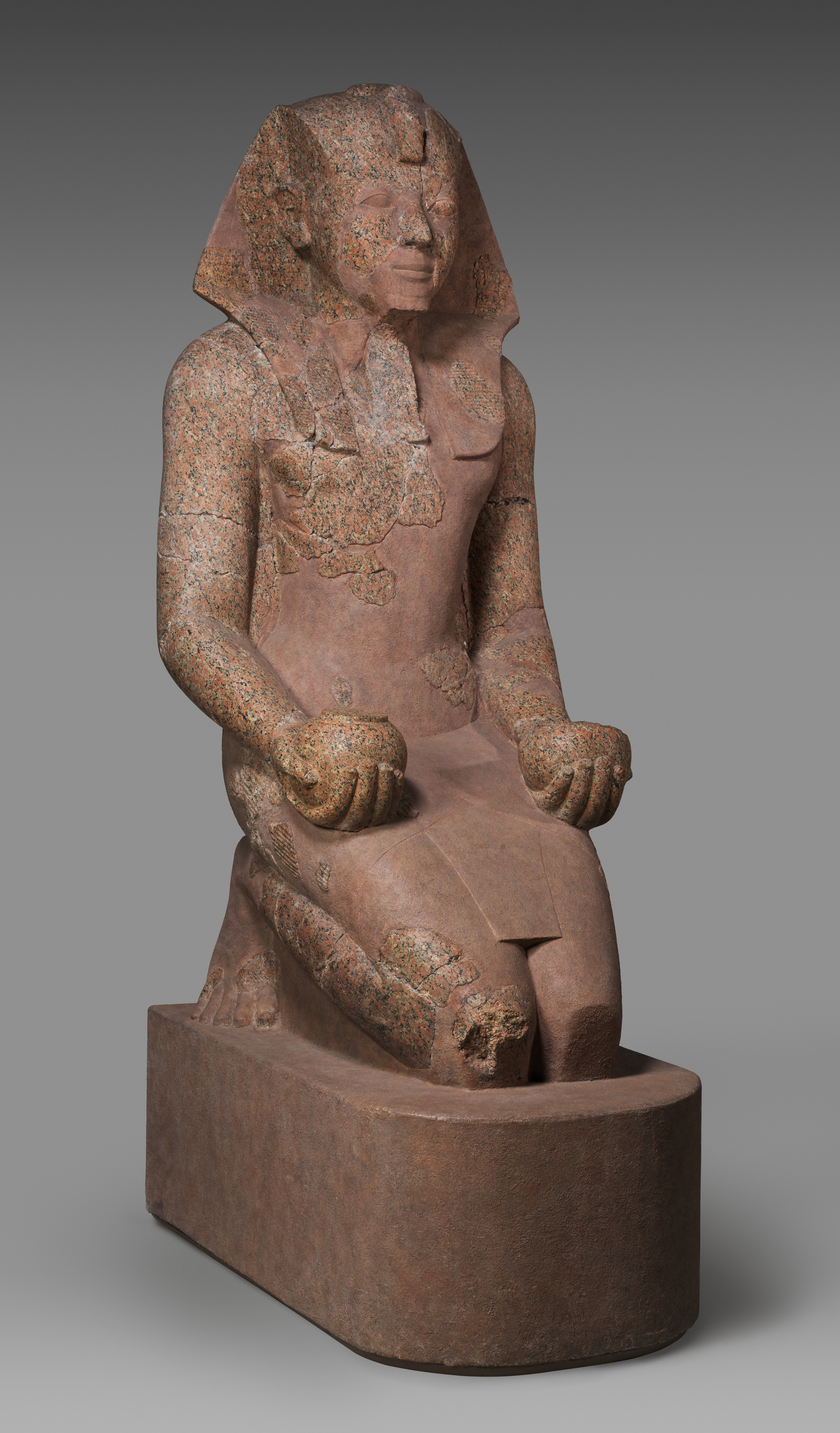 Kneeling Ancient Egyptian Pharaoh Statue