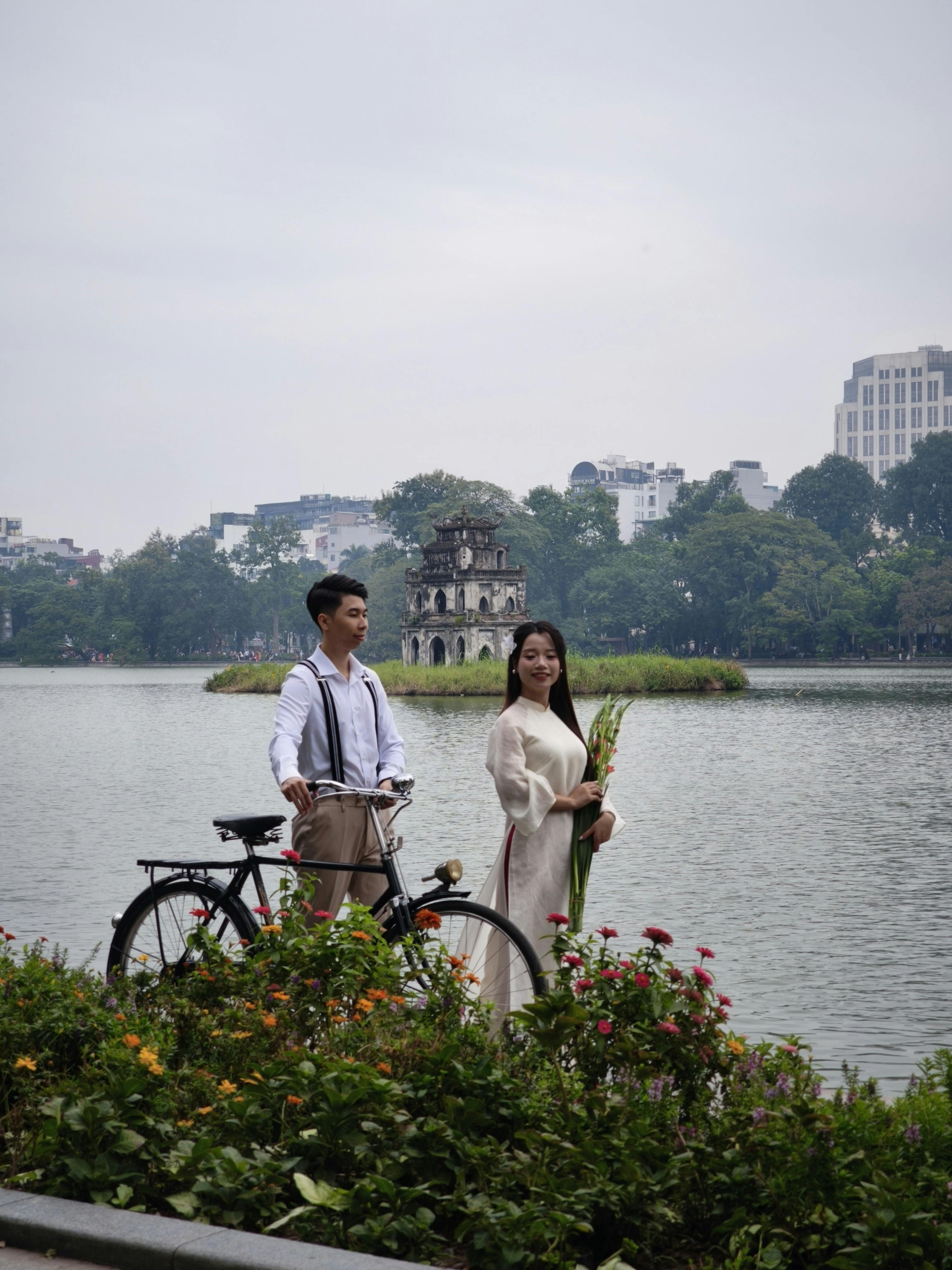 Couple by Hoan Kiem Lake