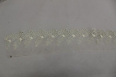 Off-white Floral Lace Trim