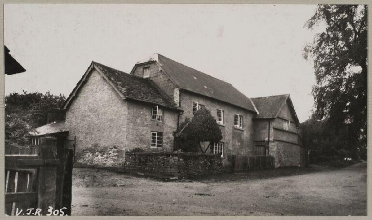 Vintage Stone Country House