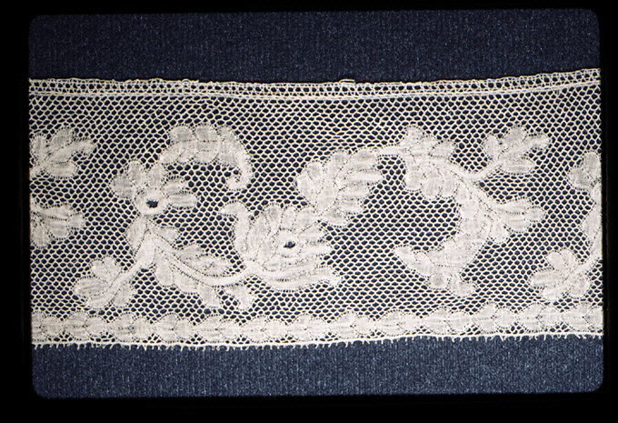Vintage Floral White Lace Trim