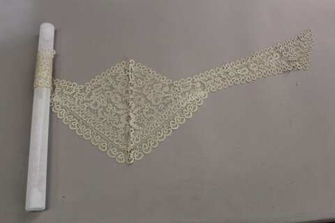 Vintage Triangular Handmade Lace