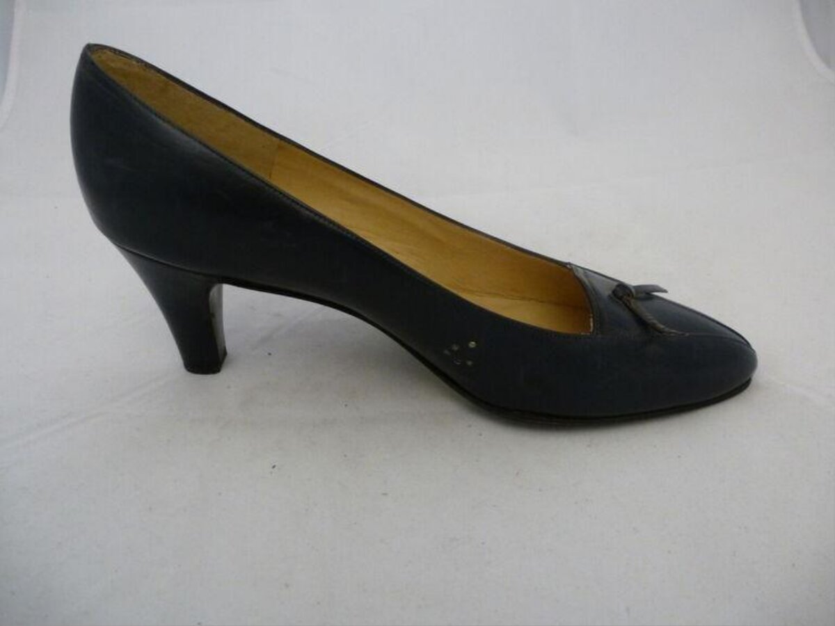 Black Leather High Heel Pump