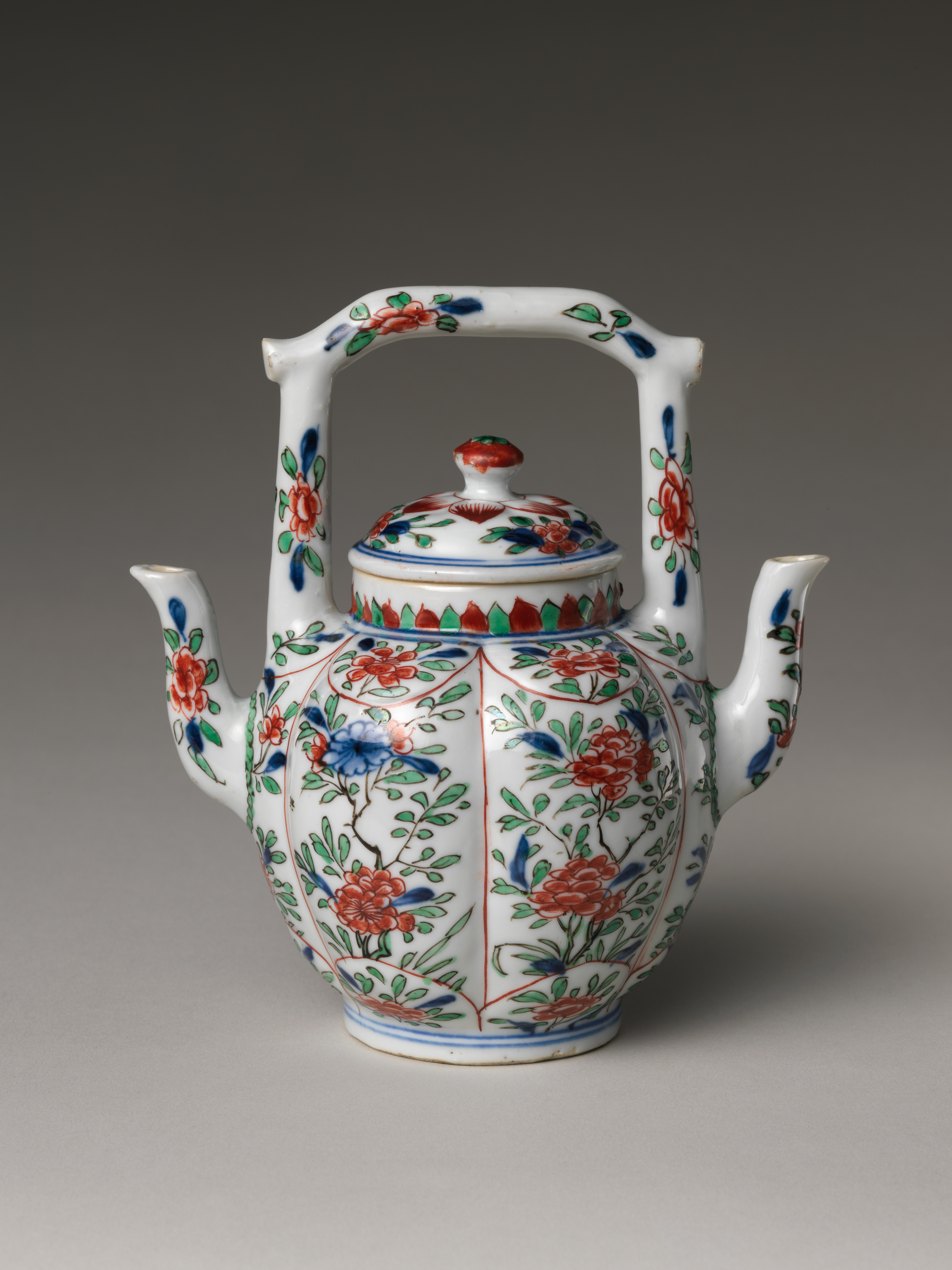 Chinese Wucai Floral Porcelain Teapot