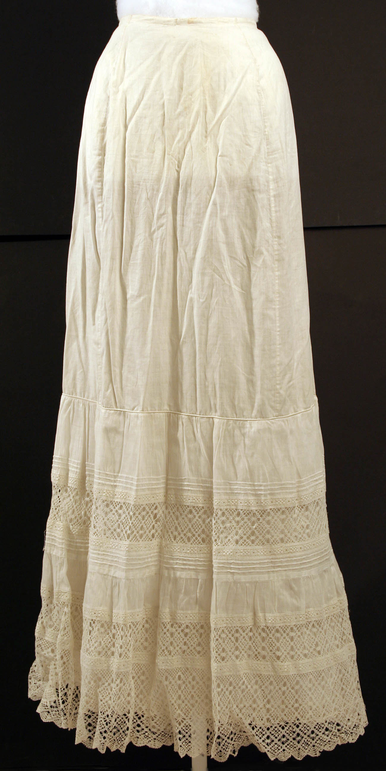 Vintage White Lace Long Skirt