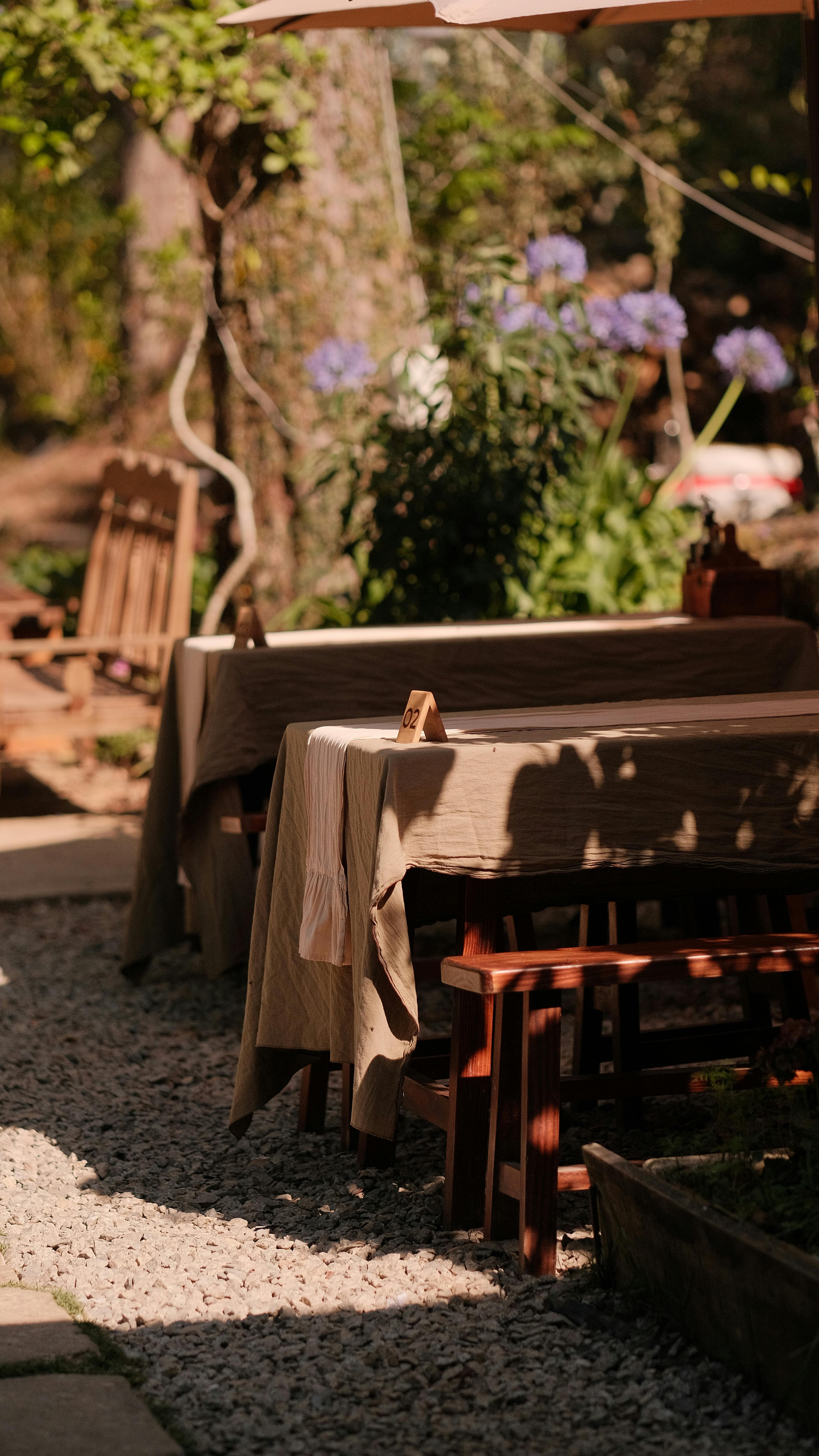Outdoor Garden Dining Area
