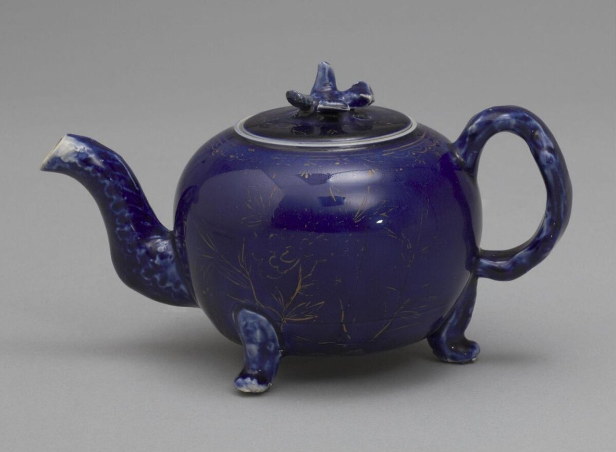 Blue Glazed Three-footed Porcelain Teapot