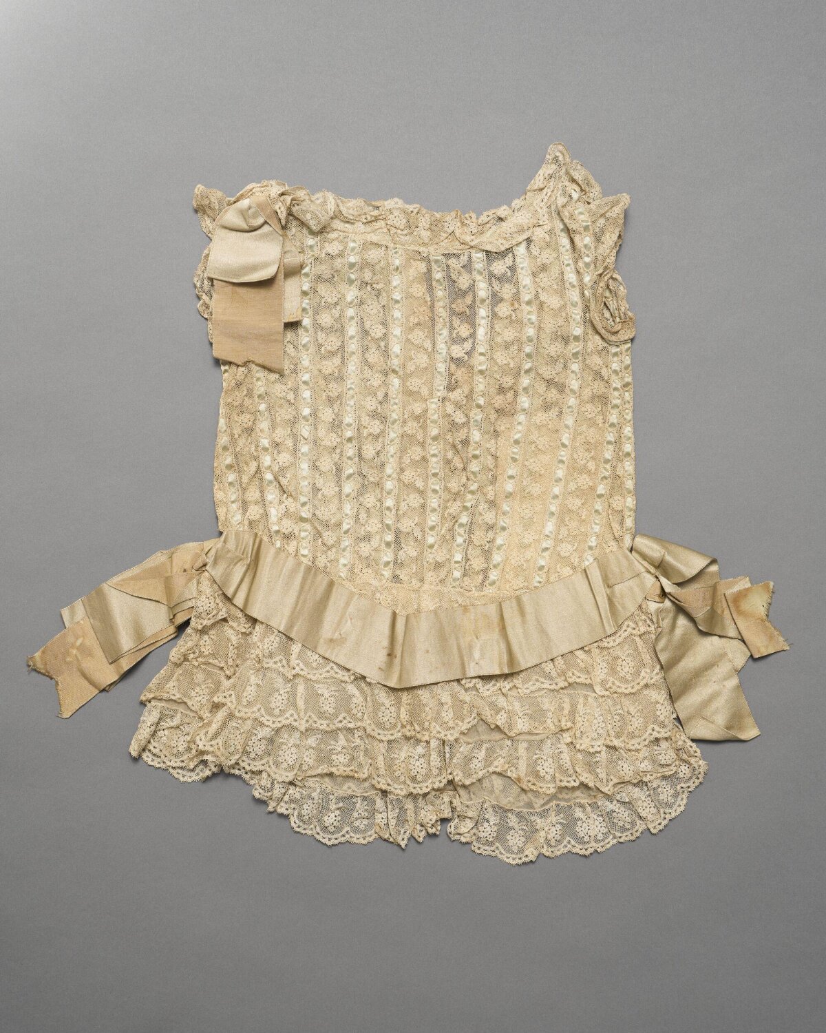 Vintage Ivory Lace Bodice