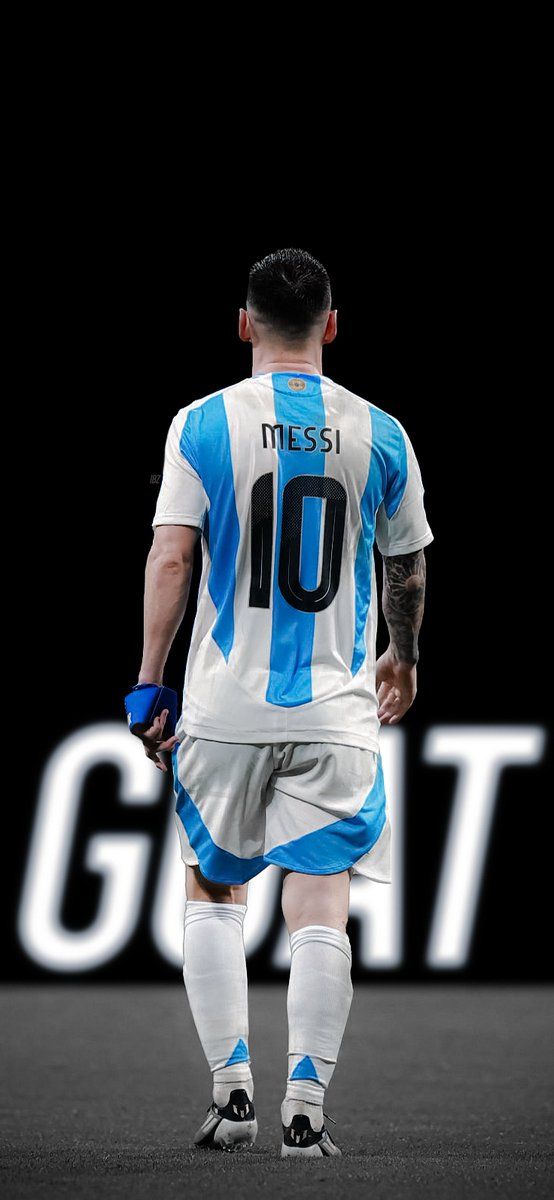 Lionel Messi in Argentina 10 Jersey