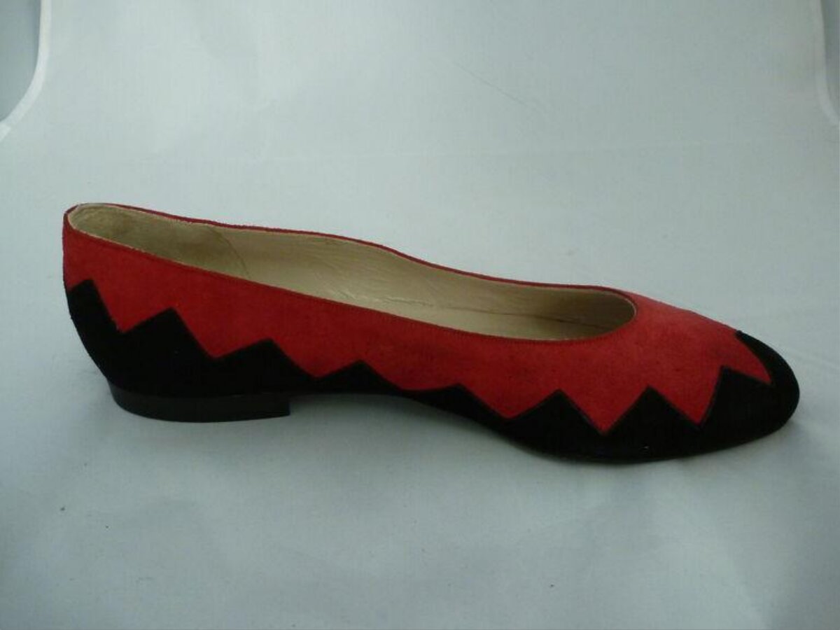 Red Black Zigzag Flat Shoe