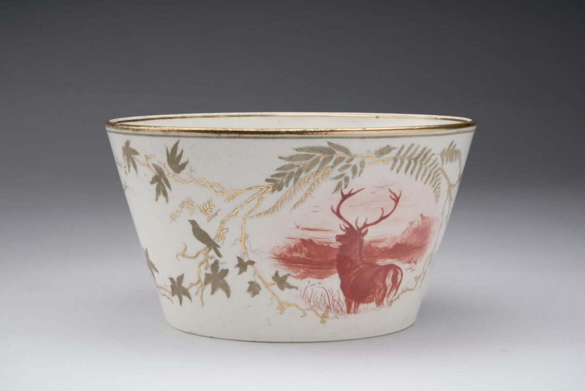 Decorated Porcelain Bowl with Red Stag