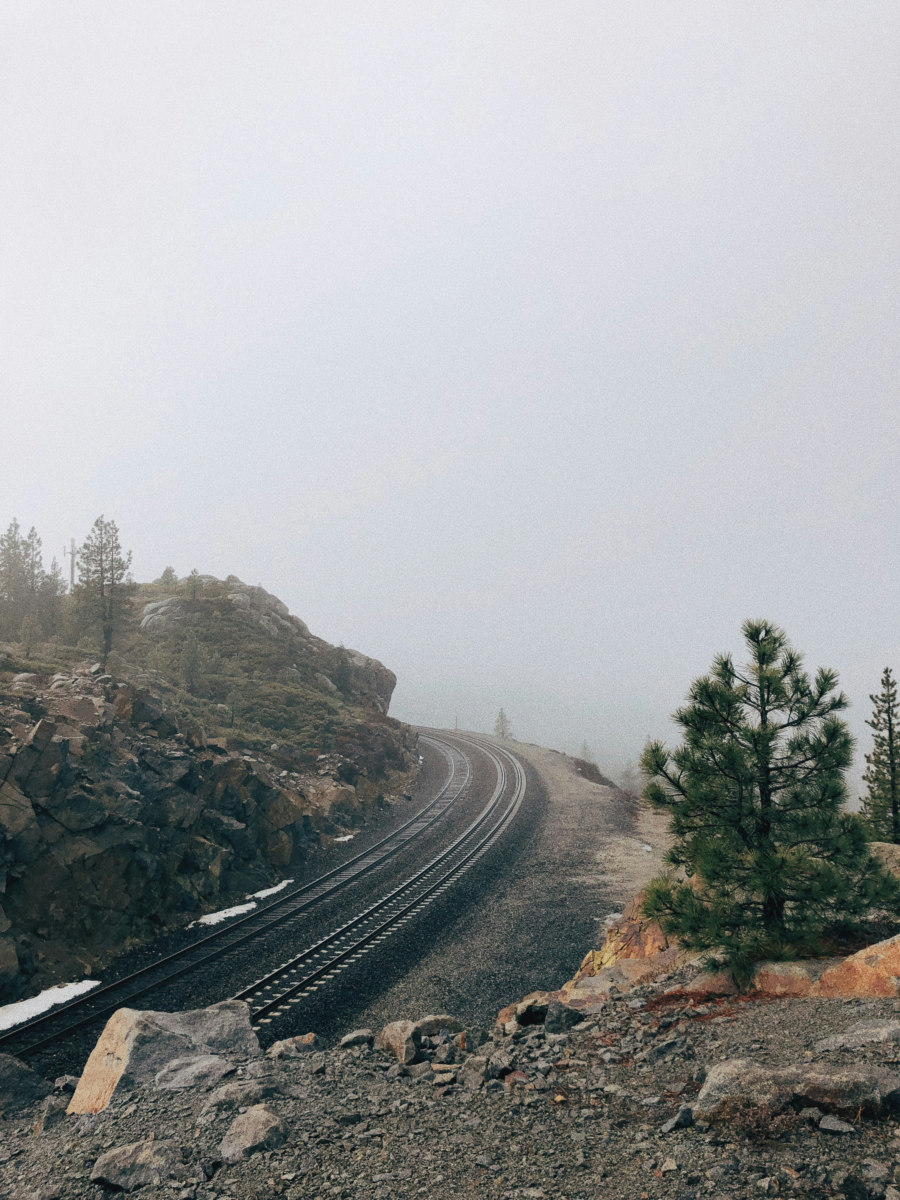 Foggy Mountain Curved Railway