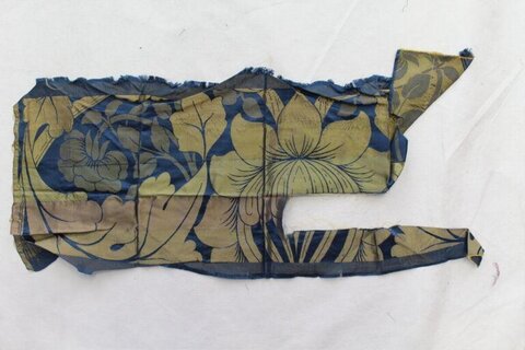 Fragmented Floral Patterned Silk Fabric