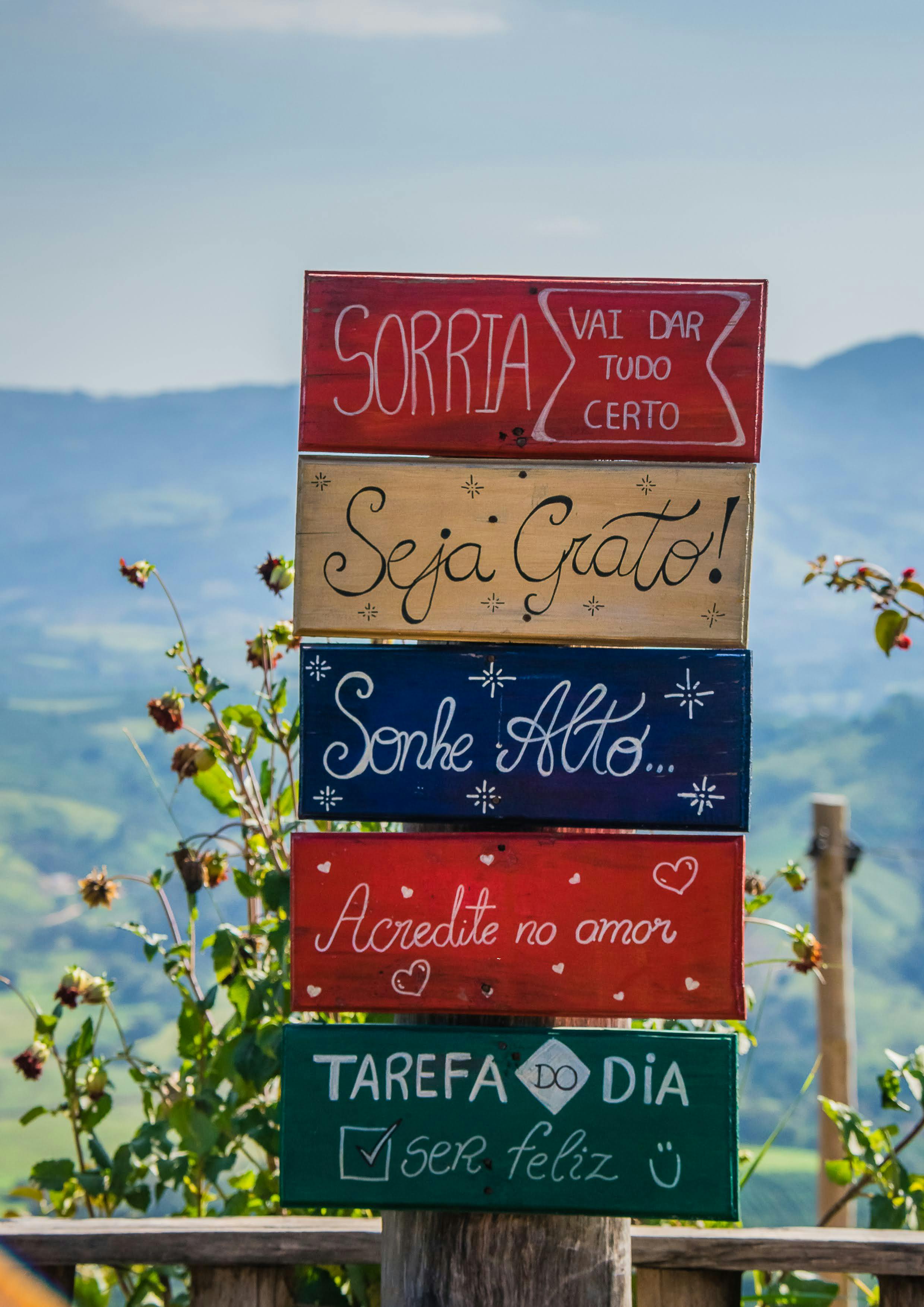 Inspirational Signboards with Mountain View