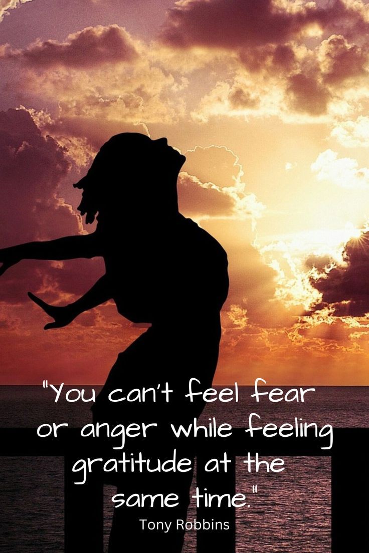 Tony Robbins Gratitude Quote at Sunset