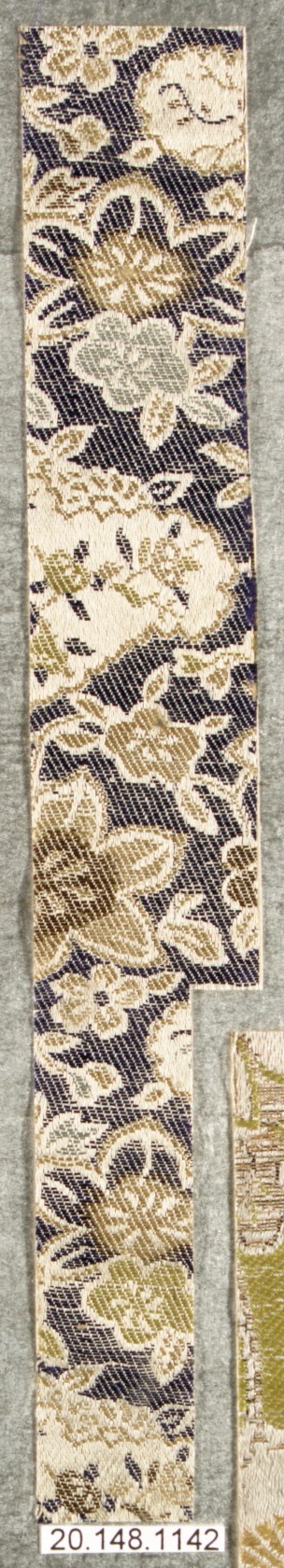 Vintage Floral Woven Fabric Sample