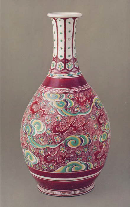 Red Ground Colored Porcelain Vase
