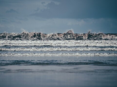 Layered Breaking Ocean Waves