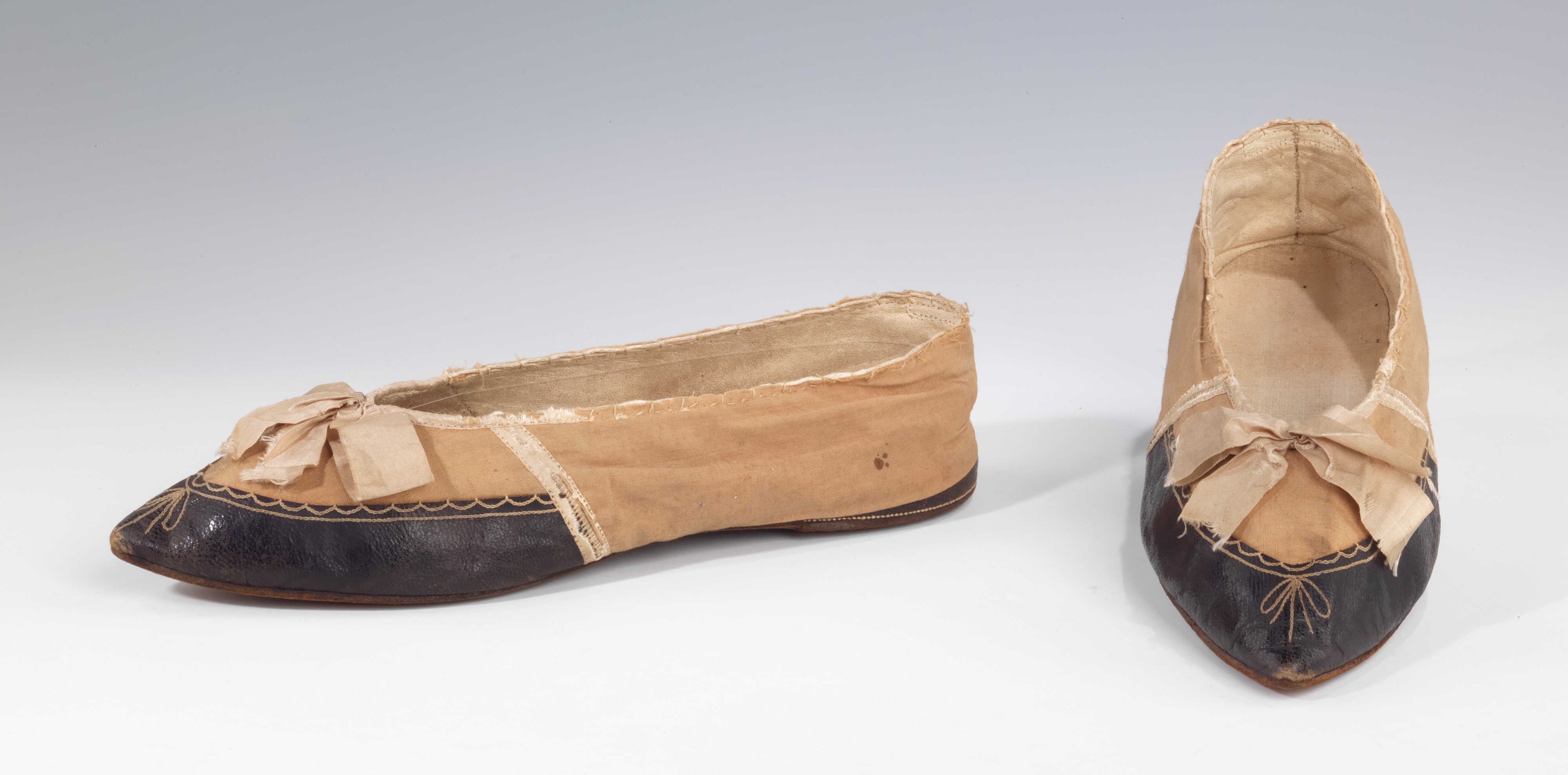 Pair of Vintage Women's Flat Shoes