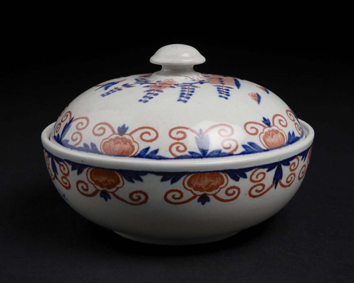 Blue-Orange Patterned Lidded Porcelain Bowl