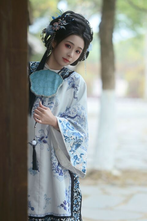 Image 1623265 — Beauty