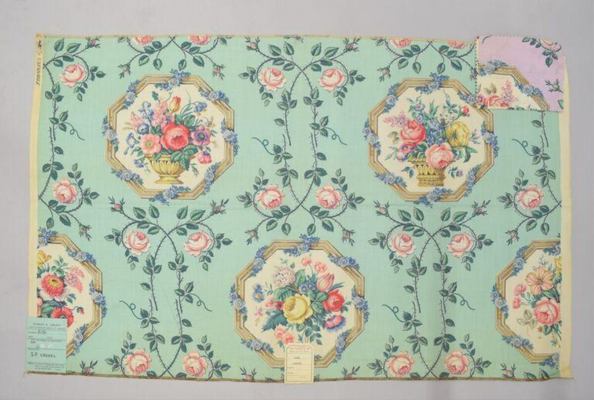Vintage Floral Printed Fabric Sample