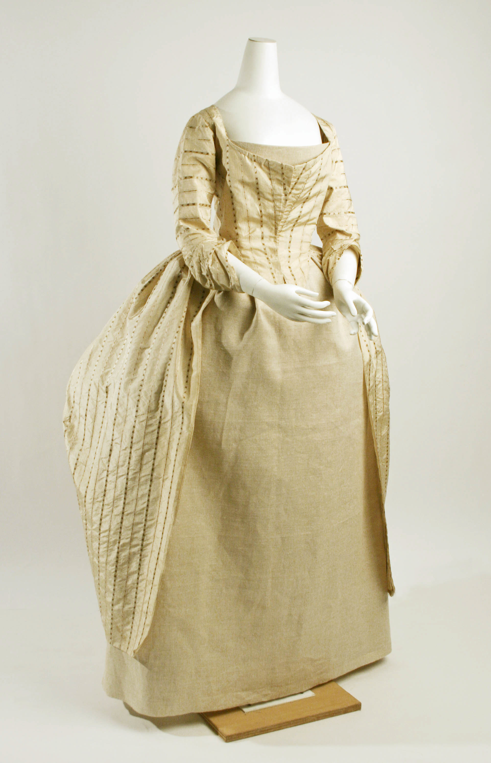 Vintage Historical Gown on Mannequin