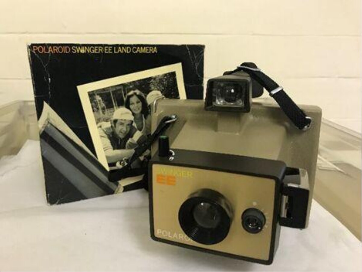 Vintage Polaroid Swinger EE Land Camera