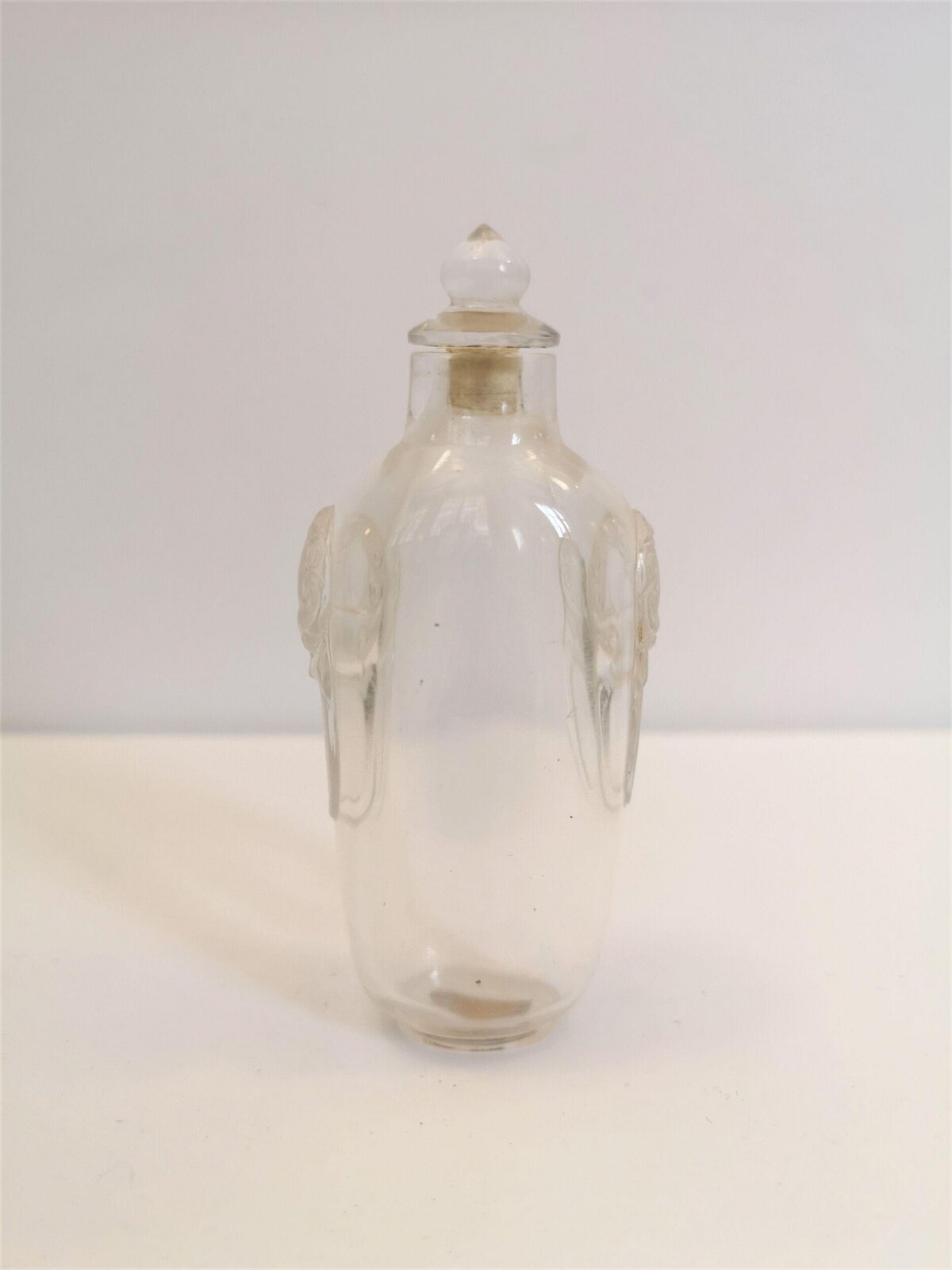 Carved Clear Glass Snuff Bottle
