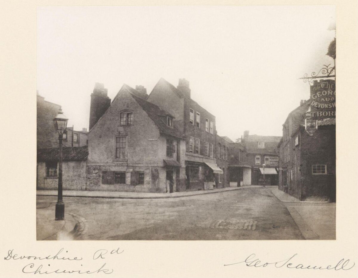 Devonshire Road Chiswick Street View — City