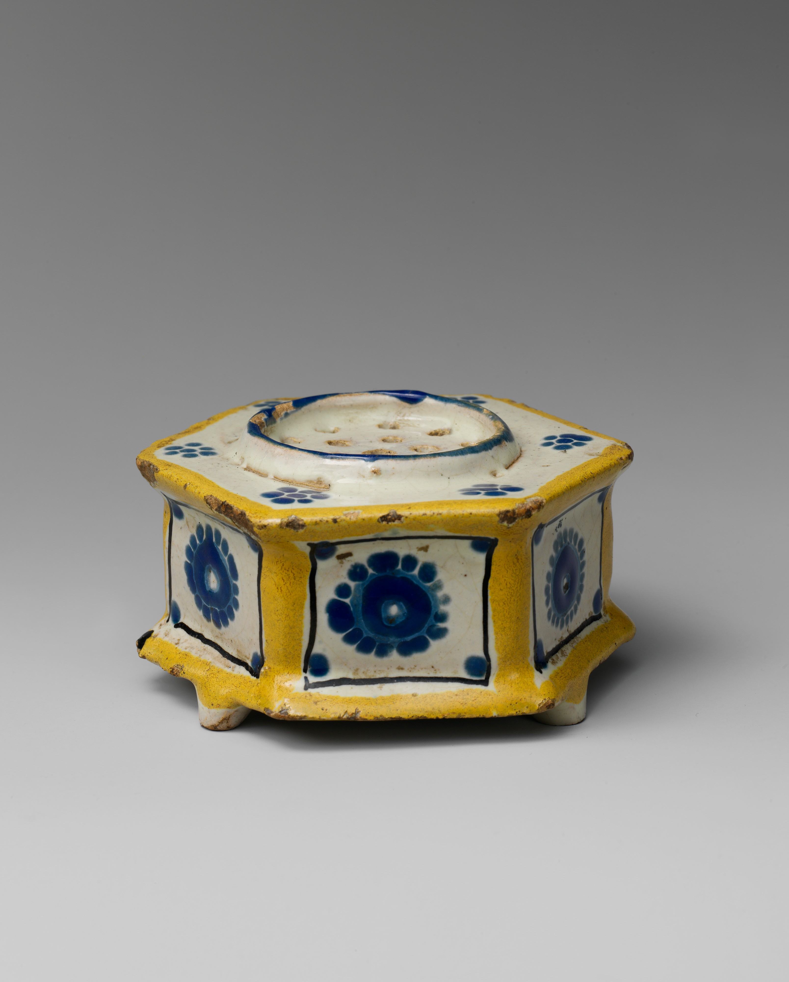Blue Pattern Yellow Edge Hexagonal Ceramic Holder