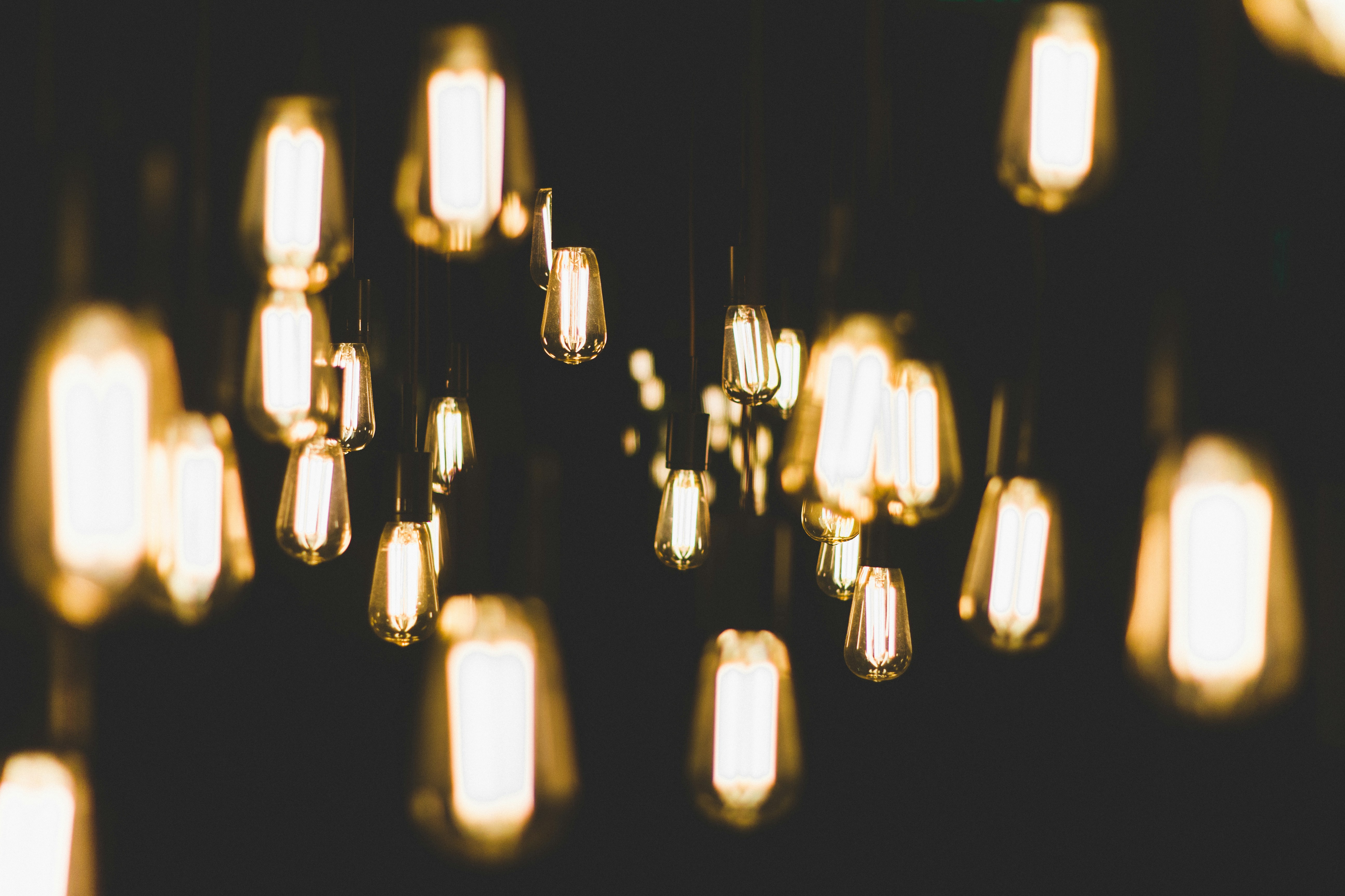 Hanging Glowing Edison Bulbs