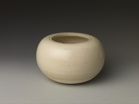 White Glazed Round Ceramic Jar