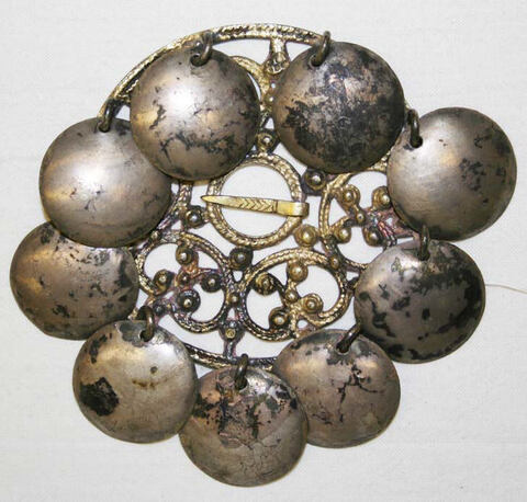 Vintage Dangle Disc Metal Brooch