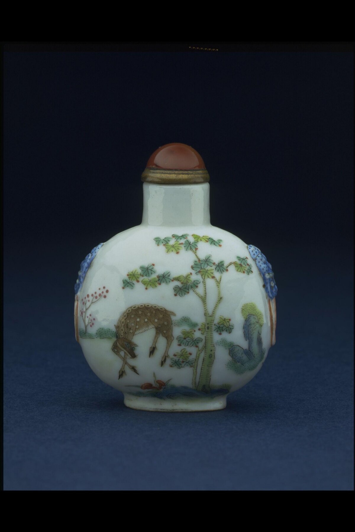 Famille Rose Deer Porcelain Snuff Bottle