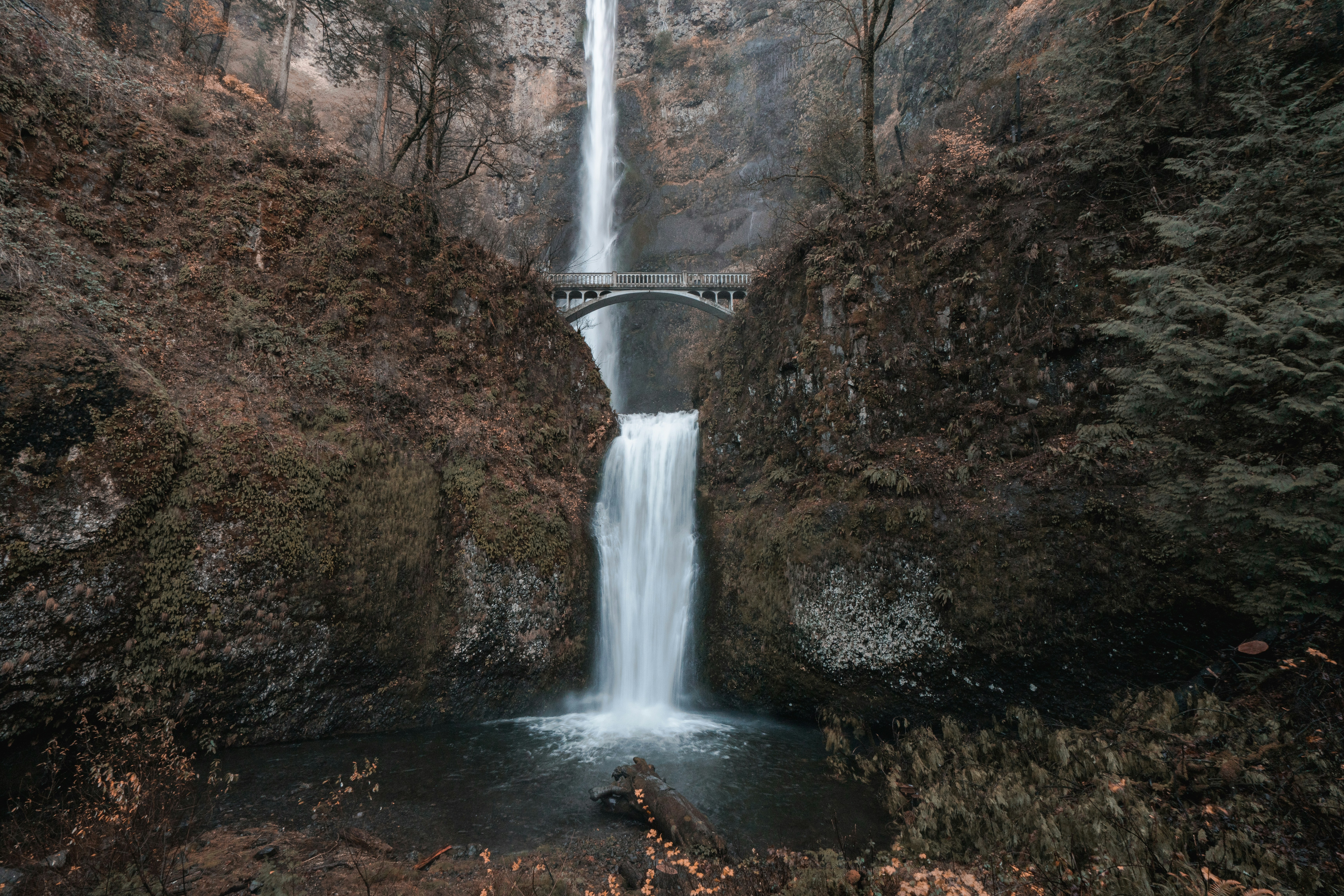 Multnomah Falls Autumn Landscape