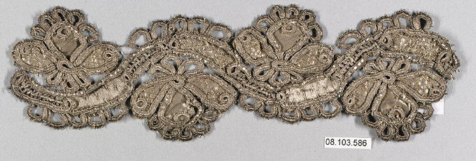 Antique Metallic Embroidered Lace Trim