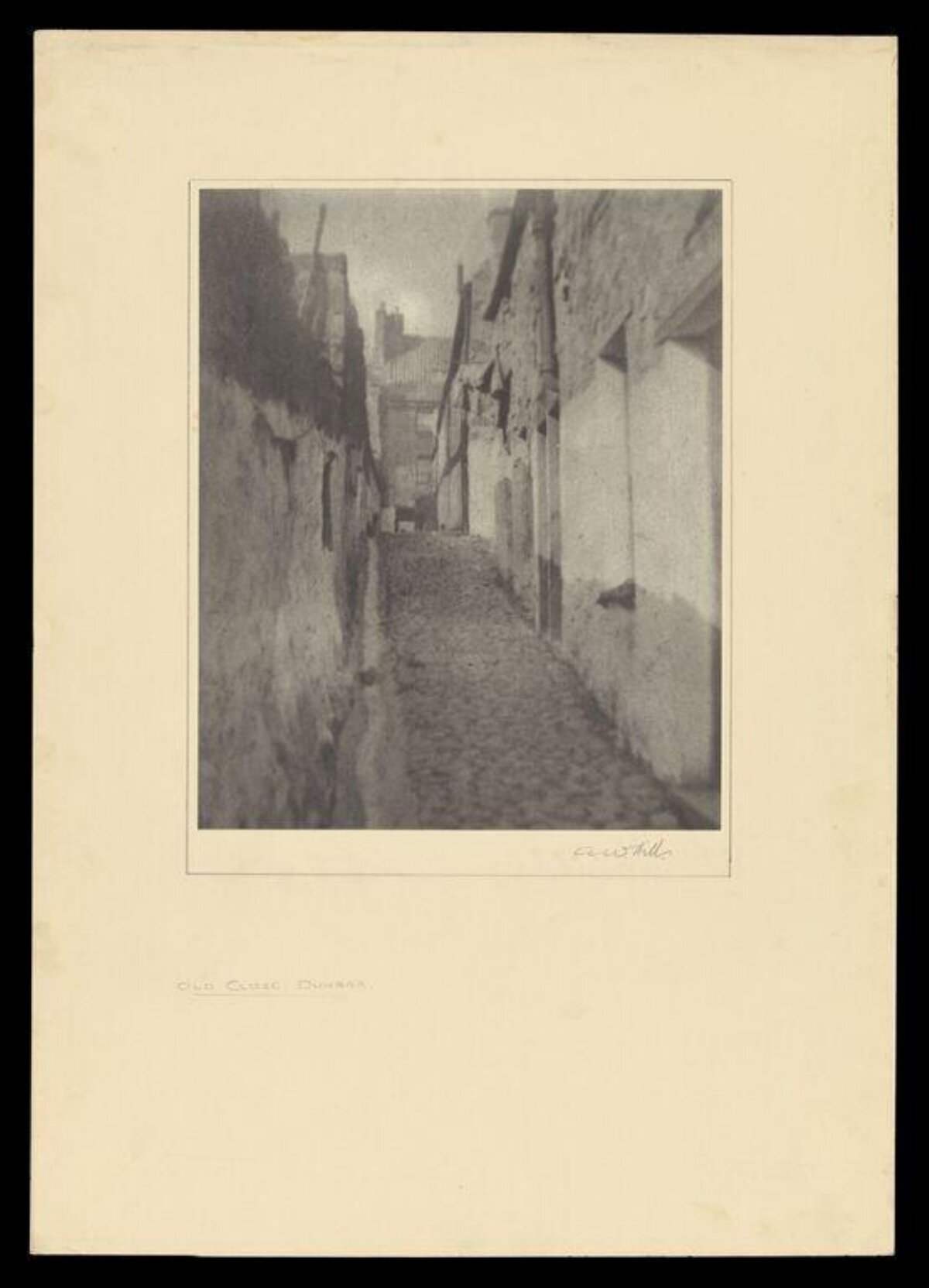 Old Close Alley in Dunbar