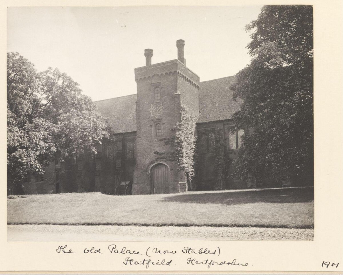 Old Palace (Now Stables) Hatfield 1901