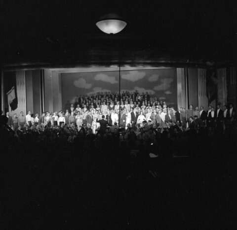 Large Choral Orchestra Performance