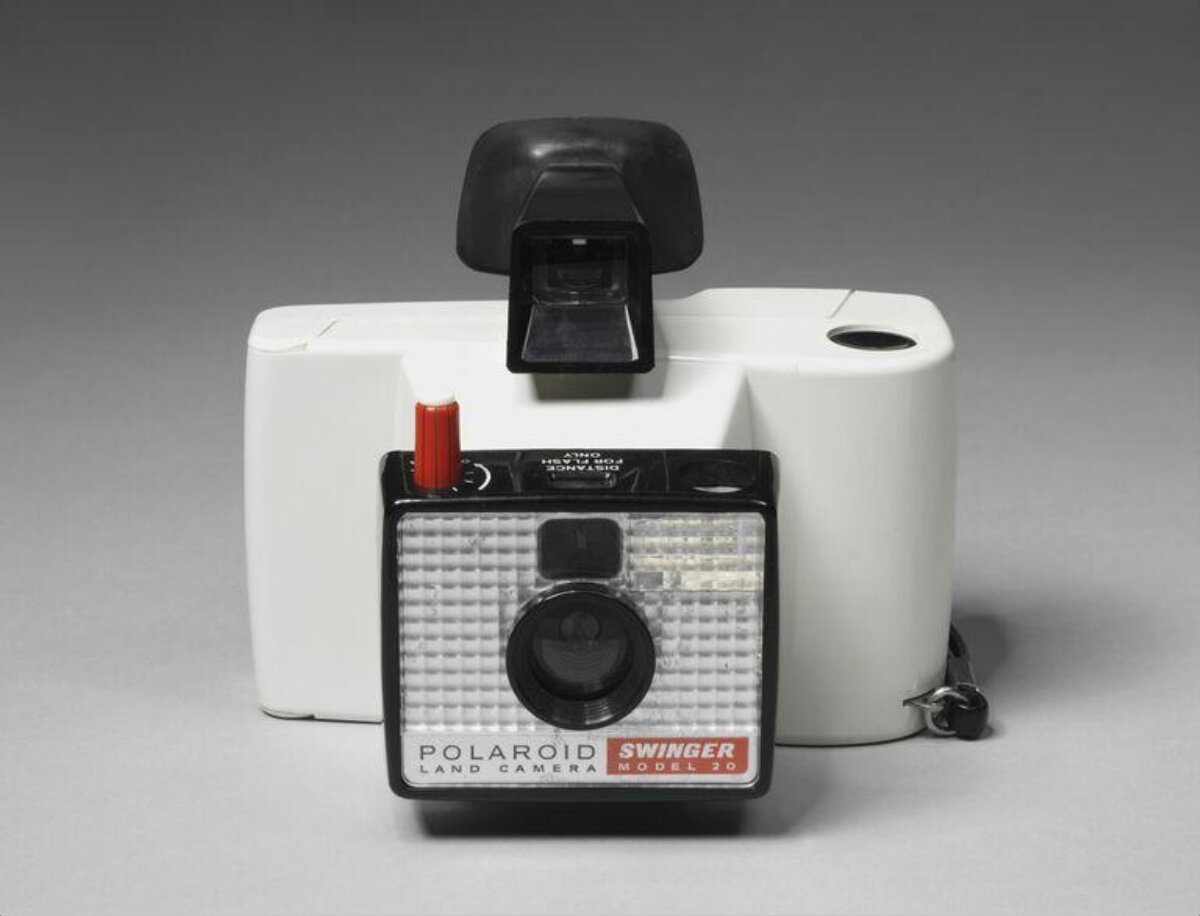 Vintage Polaroid Swinger Model 20 Camera