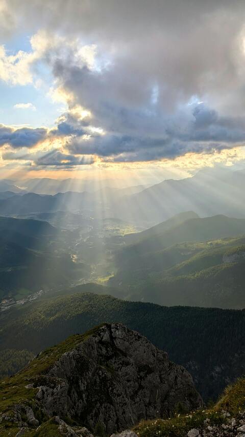 Sunbeams Over Mountain Valley View