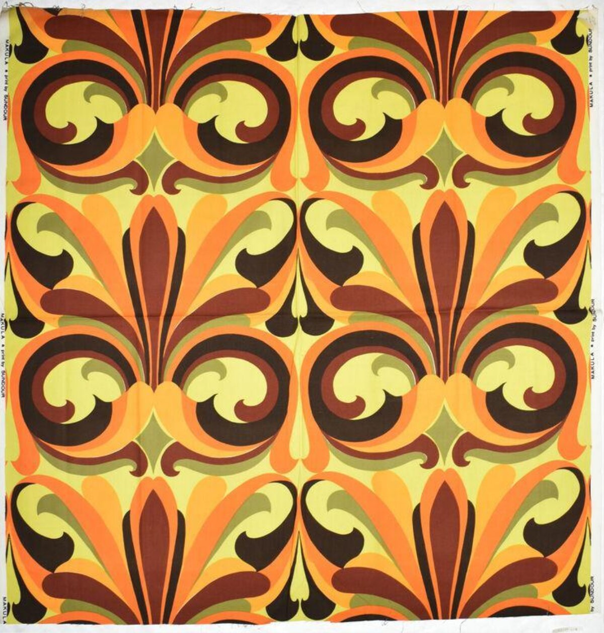 Retro Symmetrical Swirl Pattern Fabric