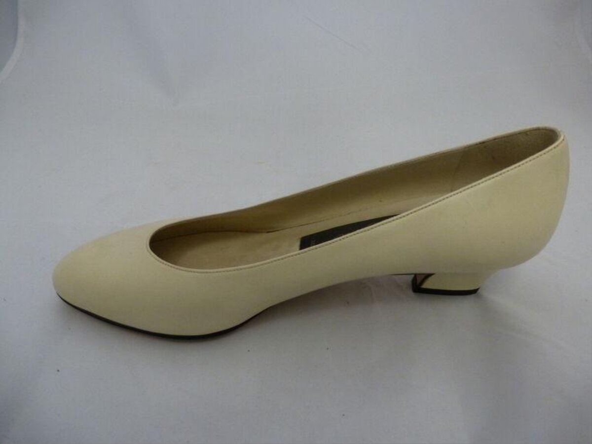 Cream Colored Block Heel Pump