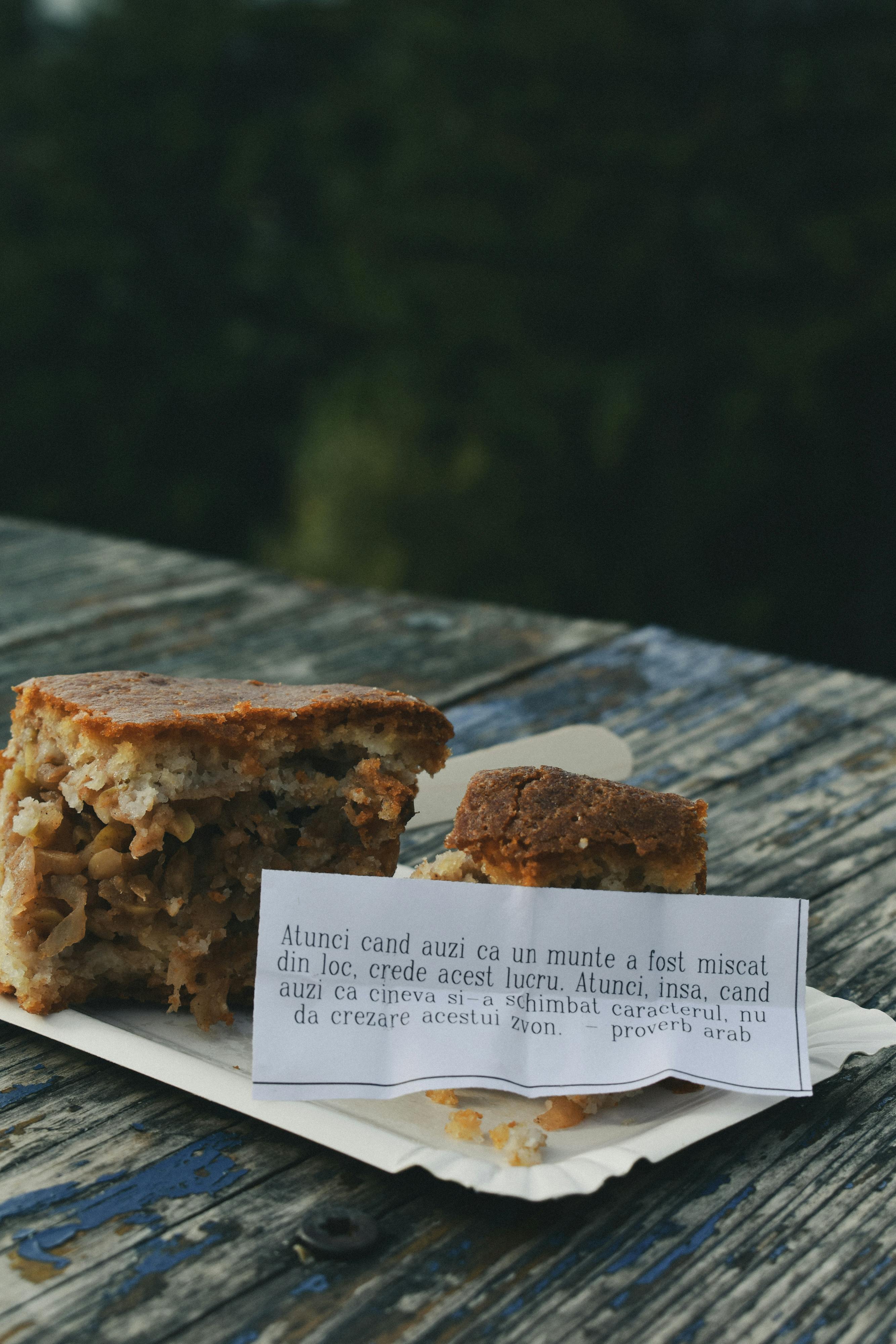 Cake Slices With Proverb Note