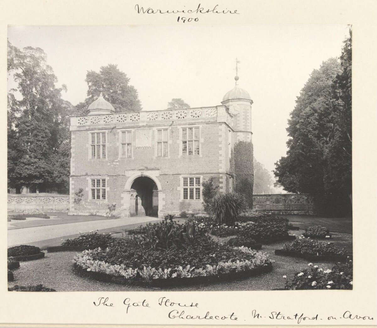 1900 Charlecote Gate House
