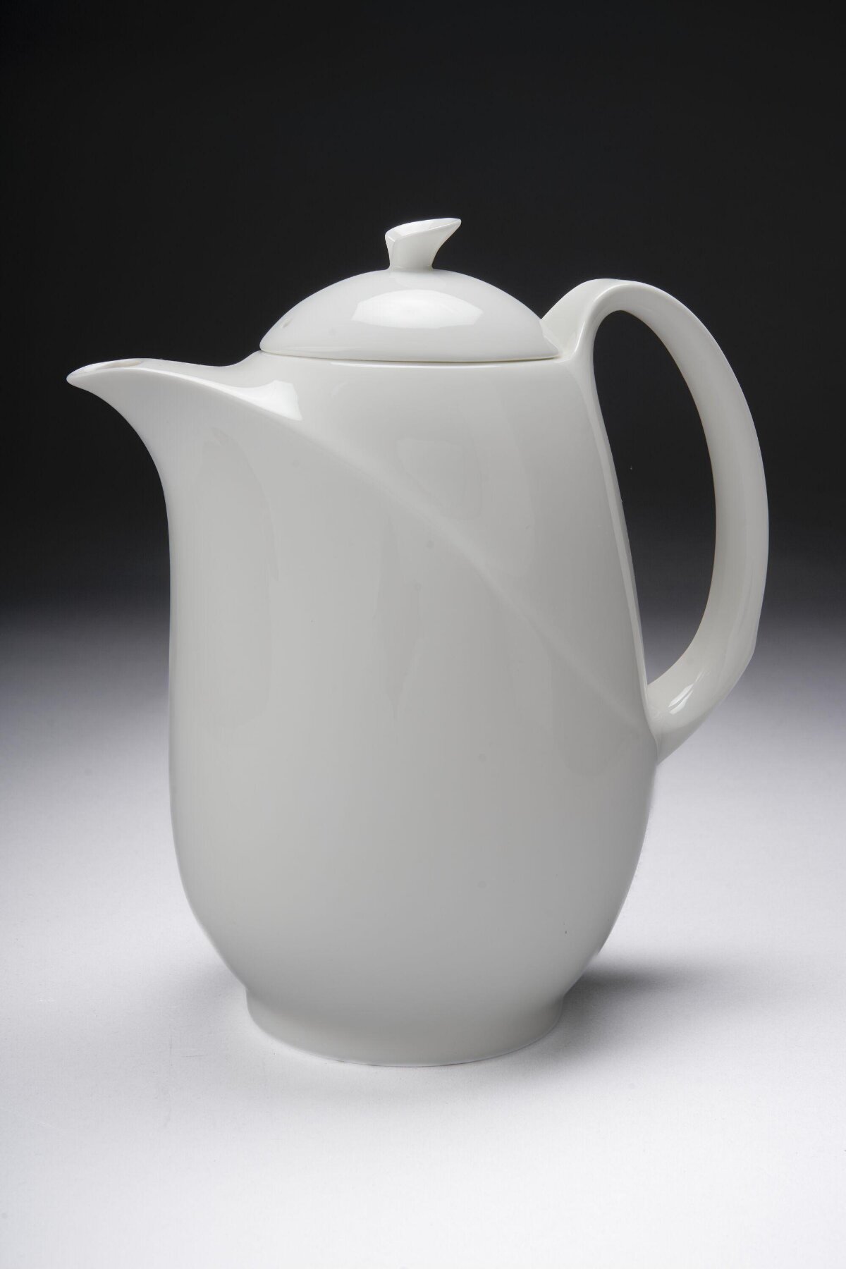 White Porcelain Coffee Pot