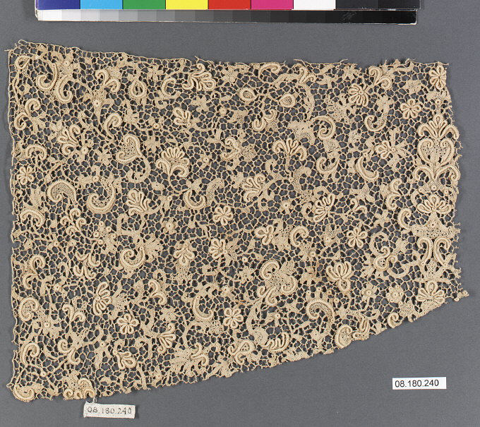 Antique Handmade Floral Lace Fragment