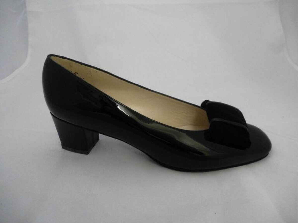 Black Patent Leather Block Heel Pump